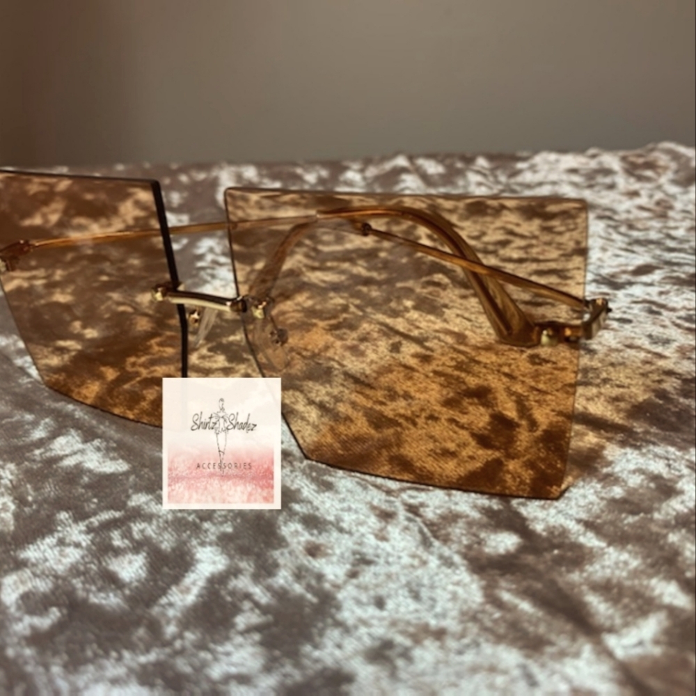 Ladies brown sunglasses